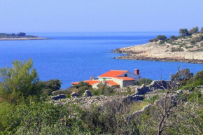 Гостиница Holiday Home Uvala Pernatice 11590  Дрвеник Велики 